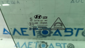 Стекло двери передней правой Hyundai Tucson 22-26 царапина