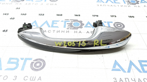 Ручка дверей зовнішня ззаду ліва Mercedes C-class W205 15-21 хром, keyless, подряпини