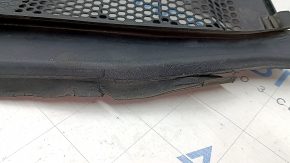 Решетка дворников пластик правая Mercedes C-class W205 300/400/63 16-21 потрескан уплотнитель