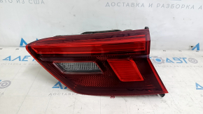 Фонарь внутренний крышка багажника правый VW Tiguan 18-24 usa, царапины