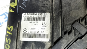 Фара передняя левая Mercedes C-class W205 15-18 галоген, с уплотнителем, царапины, в краске