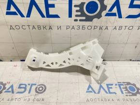 Крепление переднего бампера левое Mazda3 03-06