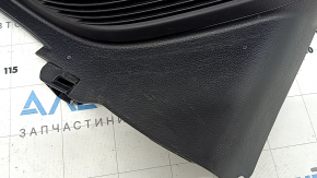 Накладка пола задняя правая Toyota Rav4 19-25 hybrid черная, 2 части, царапины