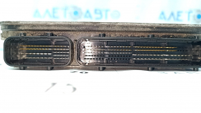 Разъемы блока ECU двигателя Toyota Camry 2012-2014, без повреждений.