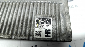 Задняя часть блока ECU с сохраненной маркировкой Toyota и без дефектов.