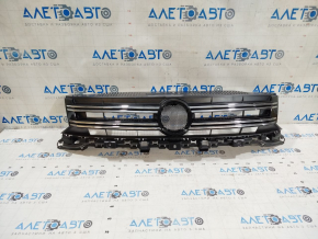 Решетка радиатора grill VW Tiguan 12-17 рест без эмблемы