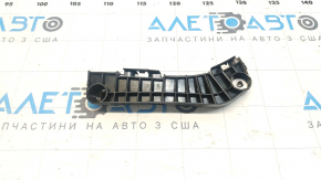 Кріплення переднього бампера праве Toyota Camry v40