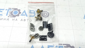 Решетка радиатора в сборе Ford F150 15-20 хром, с эмблемой, с метизами