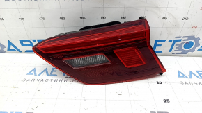 Фонарь внутренний крышка багажника правый VW Tiguan 18-24 usa, трещины, царапины