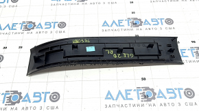 Накладка порога внутрішня ззаду ліва Mercedes W167 GLE 350 450 20-26 чорна, подряпини
