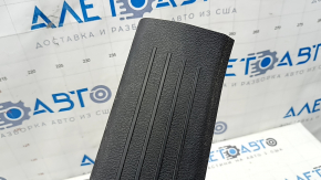 Накладка порога внутрішня ззаду права Mercedes W167 GLE 350 450 20-26 чорна, подряпини