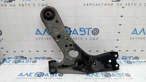 Рычаг нижний передний правый Lexus CT200h 11-17 порван сайлент