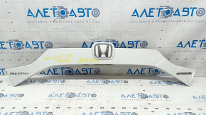 Накладка кришки багажника Honda Insight 19-22 з емблемою, зламане кріплення, надламані кріплення