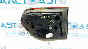 Фонарь внутренний крышка багажника левый Jeep Grand Cherokee WK2 14-22 хром, царапины