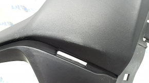 Крупный план повреждений на бампере переднем для Jeep Grand Cherokee 2011-2022