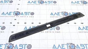 Накладка порога внешняя передняя левая Audi A4 B9 17-24 хром, царапины