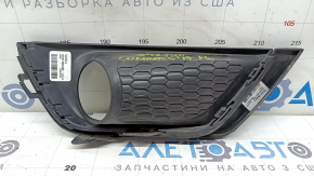 Решетка бампера левая Jeep Compass 17-21 с молдингом структура под птф, надломано крепление, песок