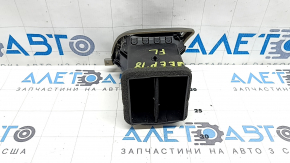 Дефлектор воздуховода торпеды левый Jeep Grand Cherokee WK2 19-21 с серебристой накладкой, трещины в креплениях, сломано крепление