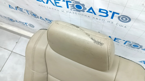 Повреждение на подголовнике кожаного сидения Jeep Grand Cherokee, требуется внимание.