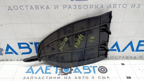 Обратная сторона накладки центральной консоли для Toyota Prius 30, вид сзади.