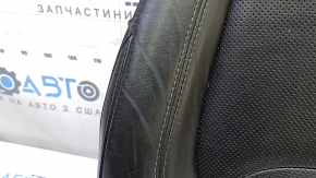 Дефект на боковой части сиденья Jeep Cherokee, вид с боковой стороны.