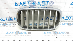 Решетка радиатора grill ноздря левая BMW X5 F15 14-18 Pure Excellence, трещина, сломано крепление, песок