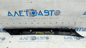 Задний вид накладки с оригинальным артикулом 844827, отмечены крепления.