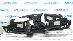 Передняя панель торпедо для BMW X5 F15, сломанные крепления, подлежит ремонту.