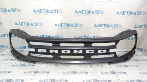 Решітка радіатора grill Ford Bronco Sport 21-26 з написом BRONCO білої, тип 1, подряпини, тички