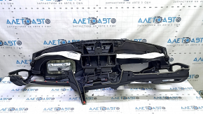 Торпедо передняя панель с AIRBAG BMW 3 F30 12-18 4d черная