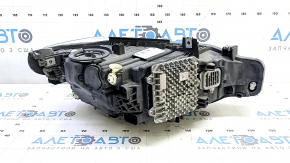 Фара передняя левая в сборе BMW 3 F30 16-18 LED, царапины