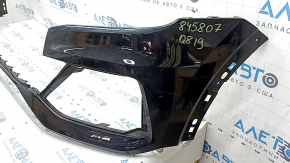 Вид сбоку переднего бампера Audi Q8 19-23, имеются повреждения