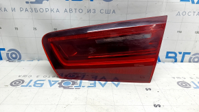 Ліхтар внутрішній кришка багажника правий Audi A6 C7 16-18 рест, подряпини
