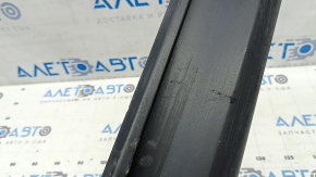 Накладка двери нижняя задняя правая Mazda CX-5 17-25 структура, царапины
