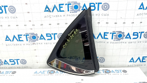 Форточка глухе скло задня права Mazda CX-5 17-24 тонування, подряпини, відклеївся ущільнювач, подряпини на склі