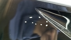 Обшивка двери карточка передняя правая Volkswagen ID.4 21-23 черная, коричневый подлокотник кожа, вставка черный глянец, с ручкой, царапины