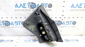Фонарь правый Toyota Prius V 15-17 рест, сломана накладка, царапины