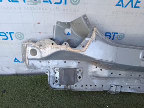 Задняя панель Mercedes W213 E 300/350 17-23 высверлена, серебро