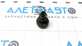 Отбойник капота левый Ford Escape MK4 20-26 сломано крепление