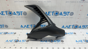 Грати переднього бампера ліва Lexus NX300 NX300h 18-21 Base, під ПТФ, з хром молдингом