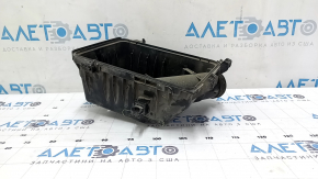 Нижняя крышка корпуса воздушного фильтра Toyota Camry v40 2.4 трещина