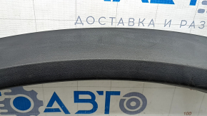 Накладка арки крила передня ліва Nissan Rogue 21-26 US built, структура, подряпини, тріщина у кріпленні, надламані кріплення, сміття