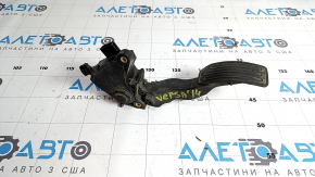 Педаль газа Nissan Versa 12-19