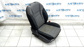 Пасажирське сидіння Nissan Rogue 21-22 без airbag, механічне, тканина чорно-сіра US built, прим'ято, під хімчистку