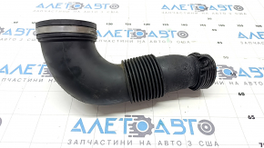 Воздуховод на впуск BMW X5 F15 16-18 plug-in сломано крепление, поплавлен