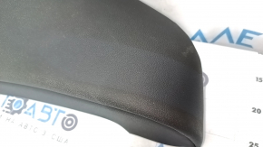 Крупный план искусственной кожи боковушки для модели BMW 3 G20 2019-2026.