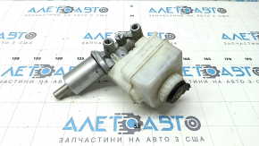 Главный тормозной цилиндр с бачком BMW X5 F15 16-18 plug-in с крышкой