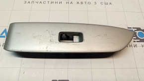 Накладка управления стеклоподъемником задняя левая Lexus RX300 RX330 RX350 RX400h 04-08 серая, царапины
