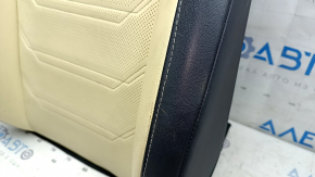 Обшивка пасажирського сидіння верхня Lexus NX300 NX300h 15-17 шкіра чорно-бежева, Base, з підігрівом, під вентиляцію, тип 2, під хімчистку, подряпини на шкірі