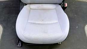 Деталь с сиденьем Toyota Prius 50, требуется химчистка из-за следов использования.